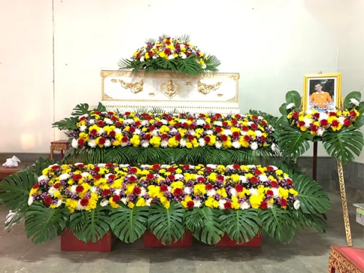แจ้งทีมงานทันทีหากสั่งดอกไม้หน้าโลงไปแล้วแต่เจ้าภาพของดรับ