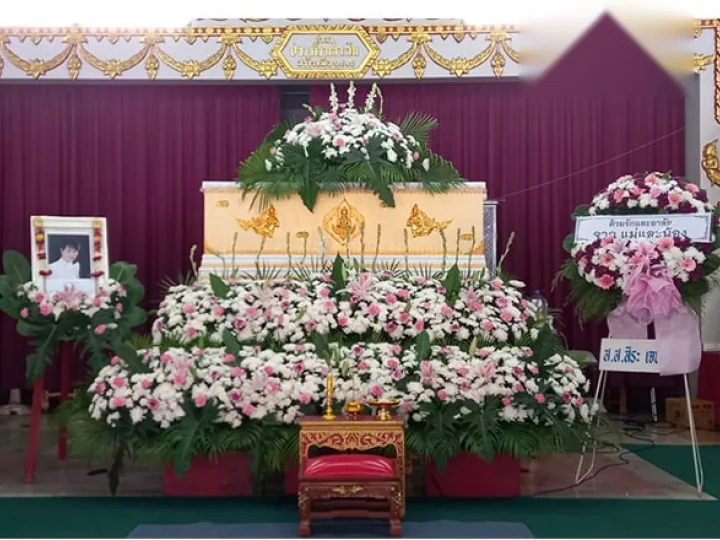 ผลงานจัดดอกไม้หน้าโลงแบบสำเร็จ งานศพจริง Funeral Decor