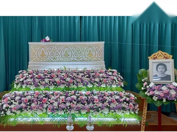 ผลงานจัดดอกไม้หน้าเมรุและตกแต่งศาลาวัด งานศพจริง Funeral Decor