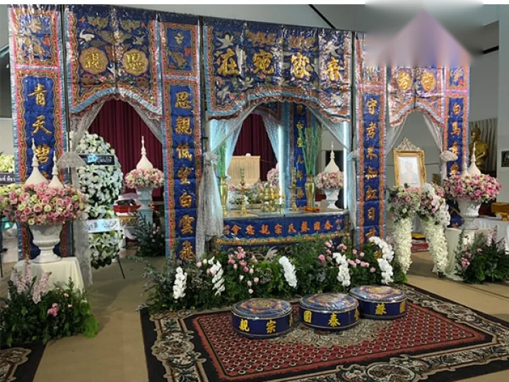 ผลงานจัดเจ้าภาพของดดอกไม้หน้าโลง งานศพจริง Funeral Decor