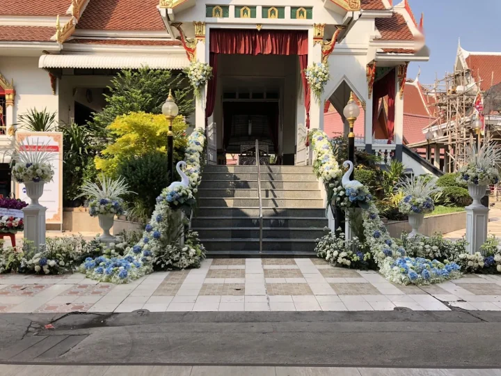 ผลงานจัดดอกไม้หน้าโลงเทียบดอกไม้แห้ง งานศพจริง Funeral Decor