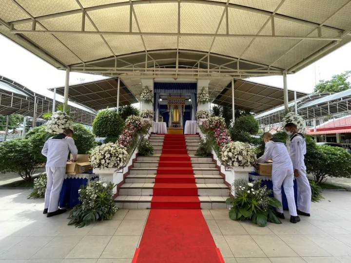 ขอใบเสร็จย้อนหลังดอกไม้หน้าเมรุและหน้าโลงสำหรับเบิกสวัสดิการ Funeral Decor