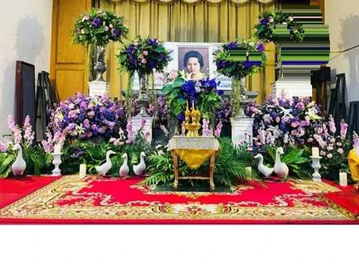 ผลงานจัดดอกไม้หน้าโลงเปลี่ยนวันกะทันหัน งานศพจริง Funeral Decor