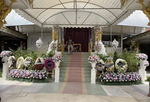 จัดดอกไม้งานศพครบชุด เขตพระนคร จัดดอกไม้งานศพ กรุงเทพ