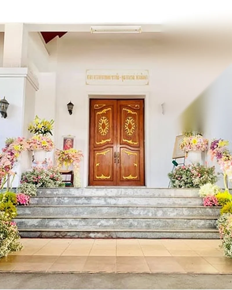 ดอกไม้หน้าศพ ชุดเรือนขวัญ สักการะ จัดดอกไม้งานศพ กรุงเทพ